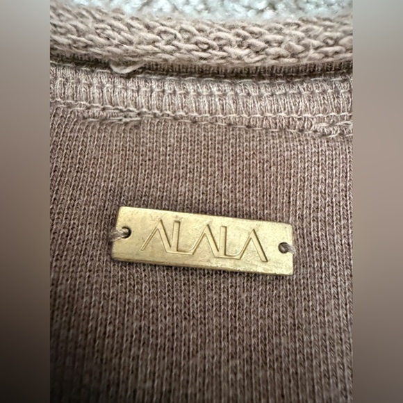 Álala - Edgy Distressed Brown Long Sleeve Cypher Sweatshirt- size Medium - Picture 10 of 14